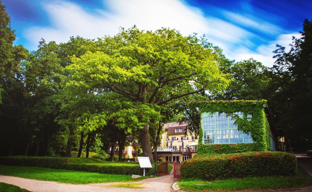 Kurhaus Am Inselsee Güstrow Esterno foto